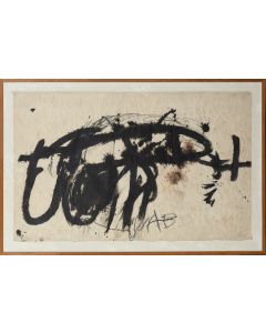 77-ANTONI TÀPIES (Barcelona 1923-2012) "Caligrafía". 1969 Pintura acrílica sobre papel japón Firmado