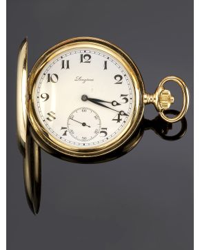 1256-RELOJ DE BOLSILLO LONGINES SABONETA. CAJA EN ORO AMARILLO DE 18K. Nº 4422076. MOVIMIENTO MECÁNICO MANUAL. Esfera blanca con numeración arábiga y agu