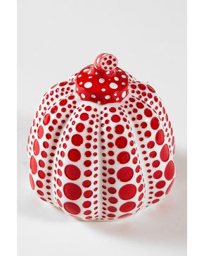 80-YAYOI KUSAMA (Matsumoto. Prefectura de Nagano. Japón 1929) Pumpkin Naoshima. 2013