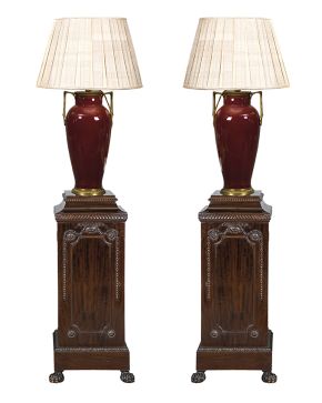 600-Pareja de pedestales ingleses en madera de caoba estilo Adam. C. 1826. 