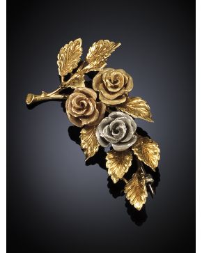 612-059-18 BROCHE RAMO DE ROSAS EN ORO AMARILLO Y BLANCO DE 18K.