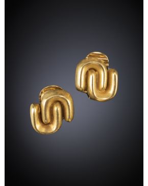 175-PENDIENTES GEOMÉTRICOS GRIEGOS EN ORO AMARILLO DE 18K. Joyería Zolotas.