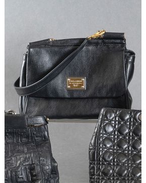 813-BOLSO DOLCE E GABBANA MODELO MISS SICILY. EN PIEL NEGRA.