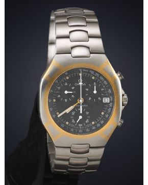 823-OMEGA SEAMASTER. CHRONO. AÑOS 80. CAJA Y BRAZALETE EN ORO AMARILLO DE 18K Y ACERO. MOVIMIENTO AUTOMÁTICO. Esfera gris con numeración a trazos aplicado