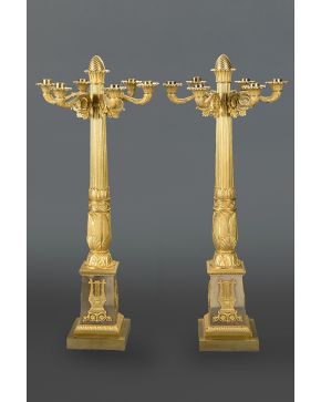 440-Excepcional pareja de candelabros Imperio. Francia. 1810-15.