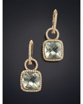 177-BELLOS PENDIENTES DE BRILLANTES Y CUARZOS sobre una montura de oro rosa de 18k.