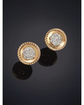 581-PENDIENTES DE BRILLANTES sobre montura de oro rosa de 18K.