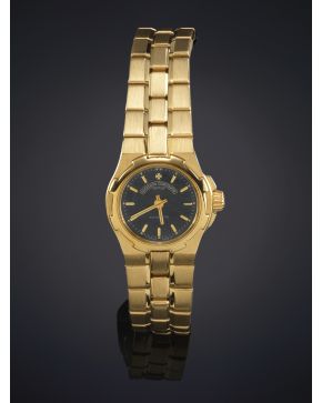 740-VACHERON CONSTANTIN OVERSEAS LADY  REF 12050. RELOJ DE PUSLERA PARA SEÑORA. EXCLUSIVO MODELO CON ESFERA AZUL Y CAJA Y BRAZALETE EN ORO AMARILLO DE 1