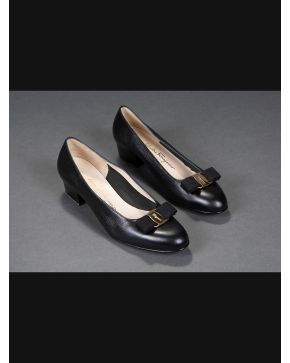 889-SALVATORE FERRAGAMO Bailarinas negras.