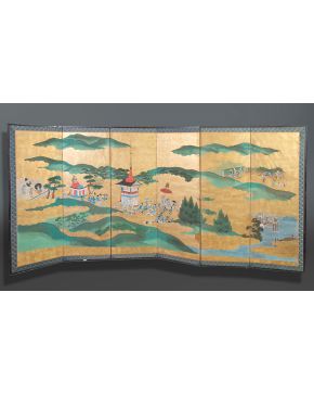 525-ESCUELA TOSA, S. XIX  Japón, finales del Período Tokugawa (1603-1868). Biómbo de seis hojas realizado en papel policromado y dorado donde se muest