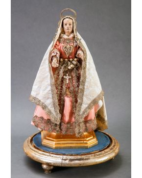 470-ESCUELA LEVANTINA S.XVIII “Virgen dolorosa” Imagen de candelero para vestir en madera tallada y policromada con ajuar textil broca