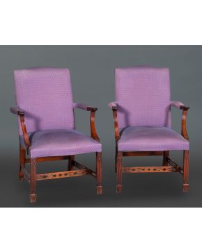 2148-Pareja de butacas o lolling chairs" estilo Federal, s. XX, con montantes tallado