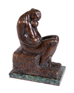 278-EMILIANO BARRAL (Sepúlveda 1896-Madrid 1936) Maternidad"  Bronce patinado sobre peana de piedra Firmado Medidas:30 x 15 x 23 cm. (medida con peana