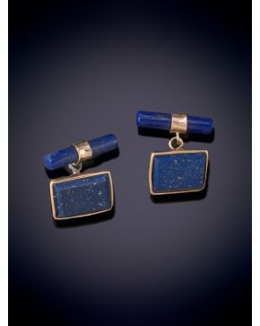 191-GEMELOS RECTANGULARES DE LAPISLAZULI. Montura en oro de 9k.