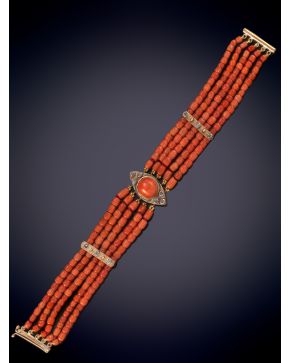 182-PULSERA DE CINCO HILOS DE CORAL ROJO MEDITERRÁNEO SOBRE UNA MONTURA DE ORO AMARILLO DE 9K.