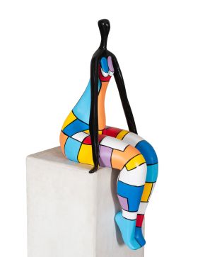 367-SIGUIENDO MODELOS DE NIKI DE SAINT PHALLE (Neuilly-sur-Seine, Francia1930-California 2002)  Figura femenina"  Escultura de resina 