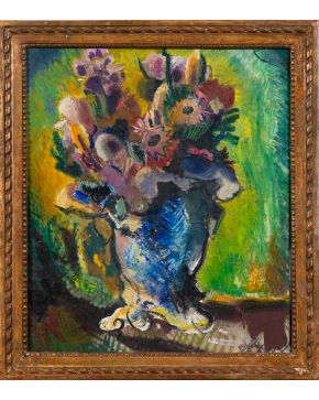 20-ROBERTO FERNÁNDEZ BALBUENA (Madrid 1890-México D.F. 1966)  Jarrón azul con flores". 1946-1960 Óleo sobre lienzo Firmado y fechad