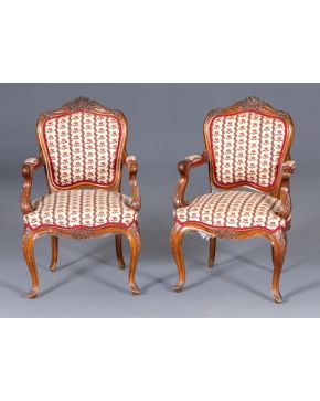 2397-PAREJA DE SILLONES ESTILO LUIS XV En madera de caoba con tapicería petit point"" Medidas: 100 x 58 cm.""