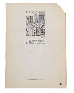 249-GEORGE MACIUNAS & DICK HIGGINS: 2 libros Fluz paper events"". 1976. Ed. Hundertmark, Berlín 1976. 500 ejemplares (Maciunas) & ""A Dialecti